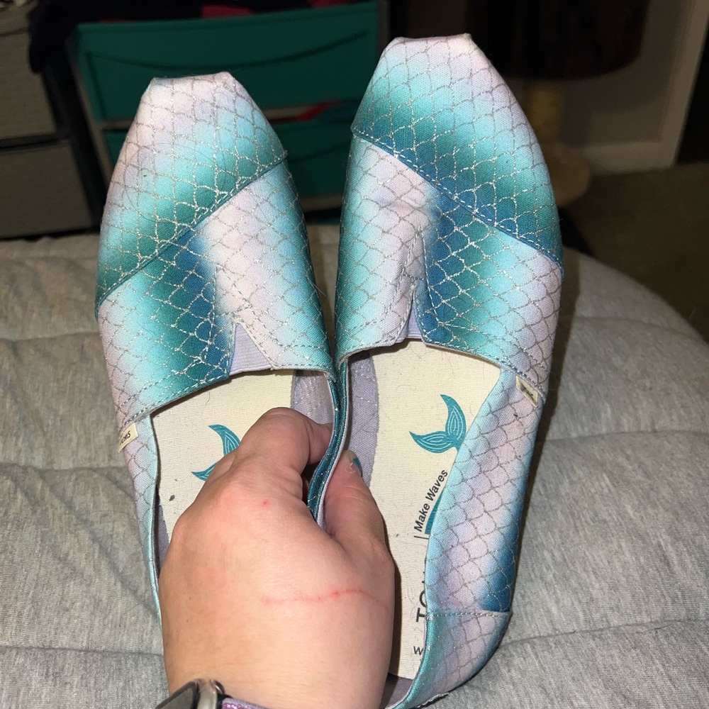 Mermaid toms!